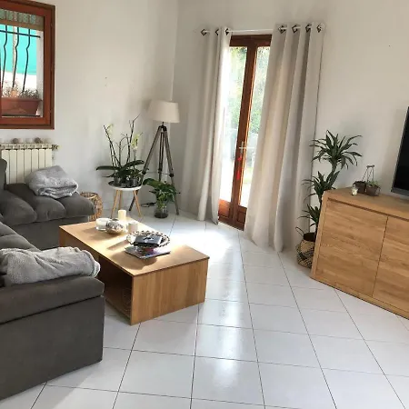 Bed & Breakfast Piscine Pour 6 Personnes Dans Quartier Calme