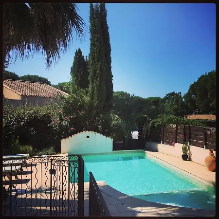 Bed & Breakfast Piscine Pour 6 Personnes Dans Quartier Calme *