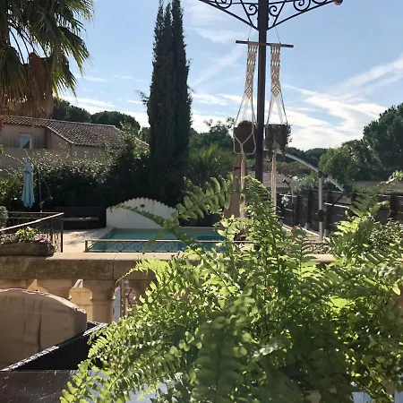 Piscine Pour 6 Personnes Dans Quartier Calme