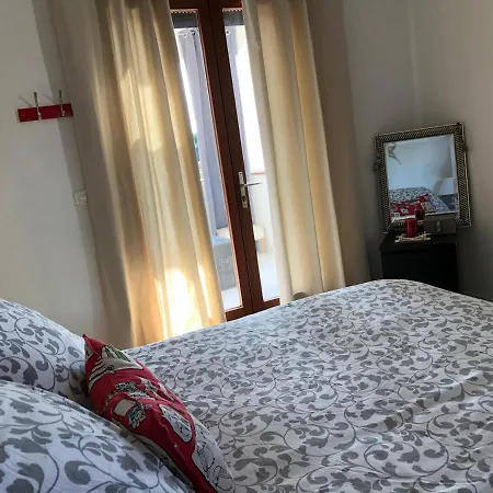 Bed & Breakfast Piscine Pour 6 Personnes Dans Quartier Calme